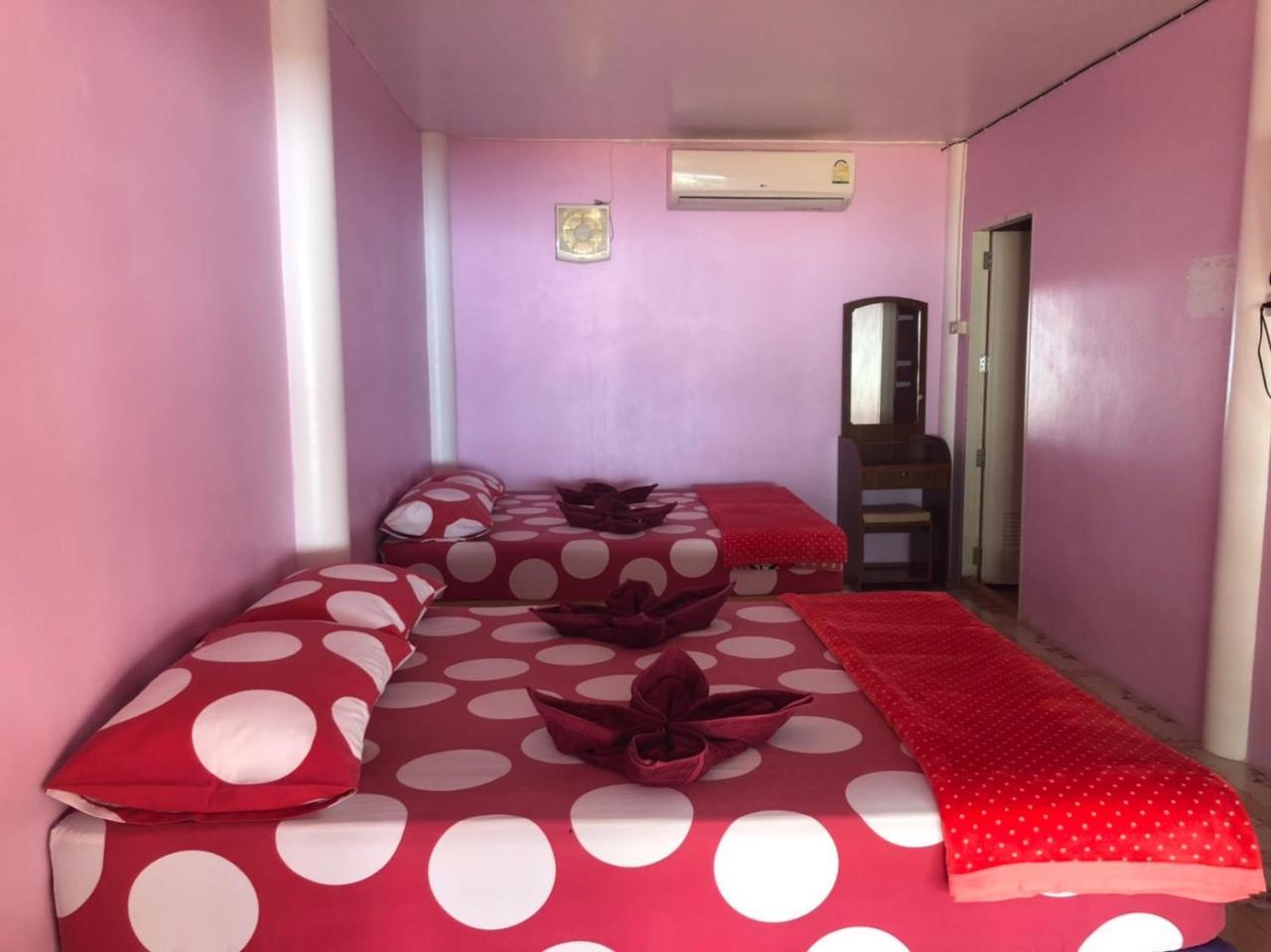 Bann Pa Su Hotel Ko Lan Buitenkant foto